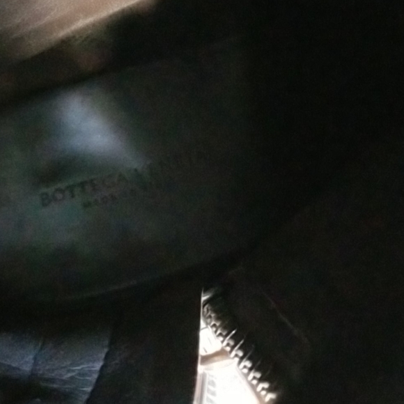 Bottega Veneta Brown Leather  Round Toe Zip - Picture 9 of 9